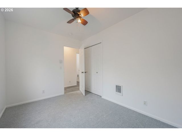 3063 W 15TH Ave, Eugene, OR 97402