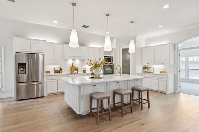 5829 Lakeside Drive, Fort Worth, TX 76179