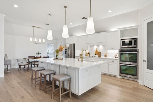 5829 Lakeside Drive, Fort Worth, TX 76179