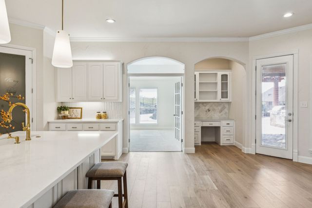 5829 Lakeside Drive, Fort Worth, TX 76179