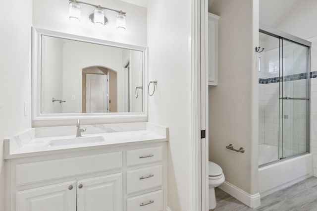 5829 Lakeside Drive, Fort Worth, TX 76179