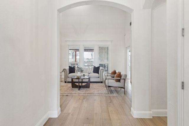 5829 Lakeside Drive, Fort Worth, TX 76179