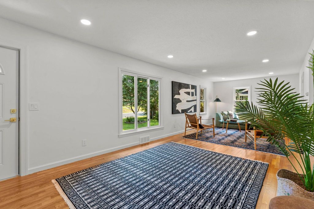2508 27th Avenue NE, Saint Anthony, MN 55418 — photo 2