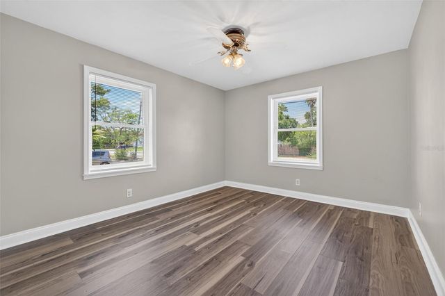 1674 34TH AVENUE N, St Petersburg, FL 33713