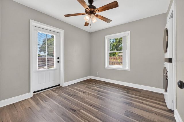1674 34TH AVENUE N, St Petersburg, FL 33713
