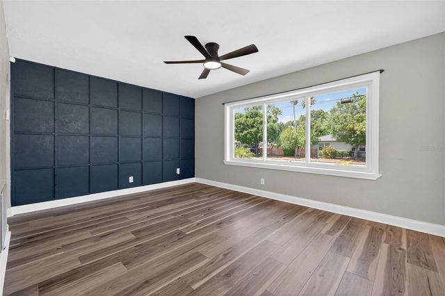 1674 34TH AVENUE N, St Petersburg, FL 33713