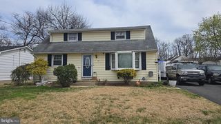 44 SANDALWOOD AVE, Hamilton, NJ 08619