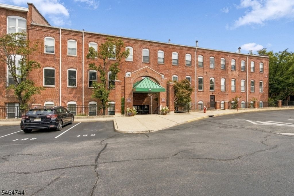 260 Main St 218, Little Falls Twp., NJ 07424 — photo 2