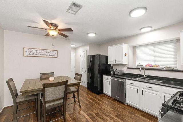 1314 Wexford Drive, Deer Park, TX 77536