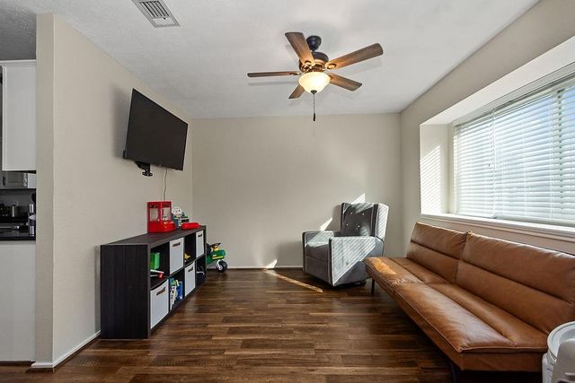 1314 Wexford Drive, Deer Park, TX 77536