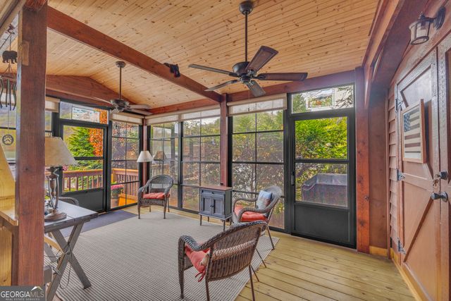220 Falls View Road, Dillard, GA 30537