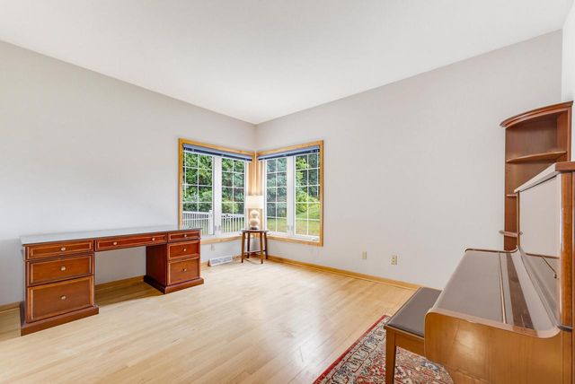 19835 Avondale DRIVE, Brookfield, WI 53045