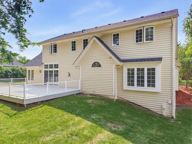 19835 Avondale DRIVE, Brookfield, WI 53045