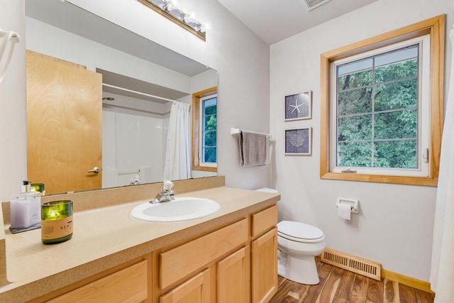 19835 Avondale DRIVE, Brookfield, WI 53045