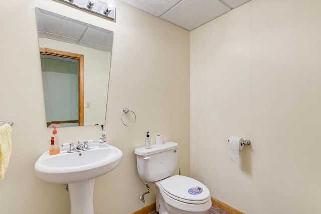 19835 Avondale DRIVE, Brookfield, WI 53045