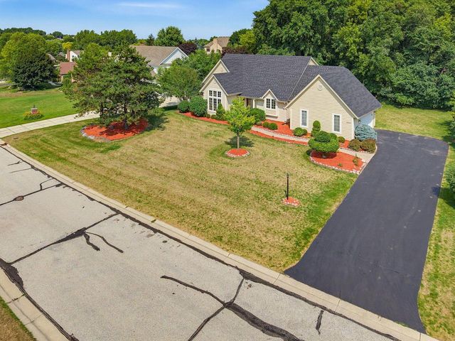 19835 Avondale DRIVE, Brookfield, WI 53045