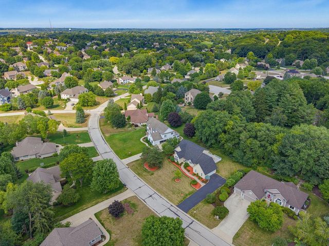 19835 Avondale DRIVE, Brookfield, WI 53045