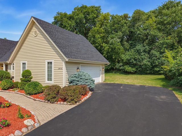 19835 Avondale DRIVE, Brookfield, WI 53045