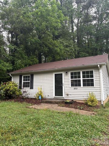 3931 Durham Lane, Charlotte, NC 28269