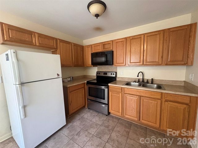 3931 Durham Lane, Charlotte, NC 28269