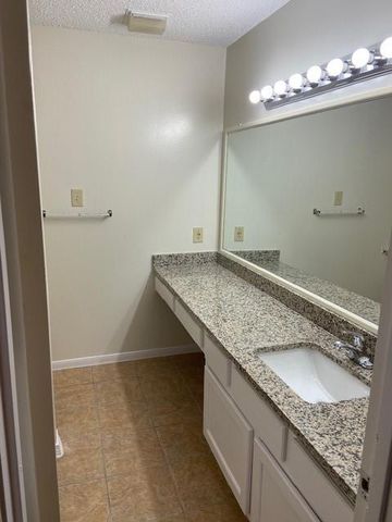 2300 Old Spanish Trail 1035, Houston, TX 77054