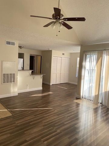 2300 Old Spanish Trail 1035, Houston, TX 77054