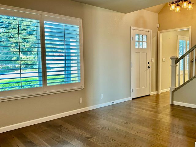 655 Saddleback Dr, Marysville, CA 95901