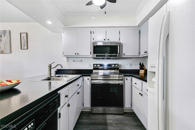 5755 Foxlake DR G, North Fort Myers, FL 33917