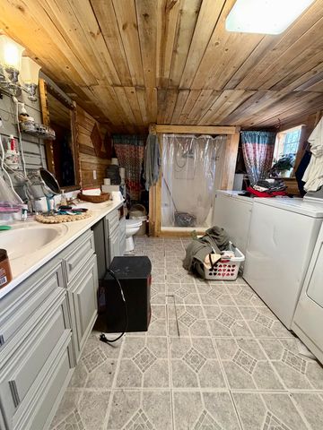 7205 White Oak Road, Junction City, KY 40440