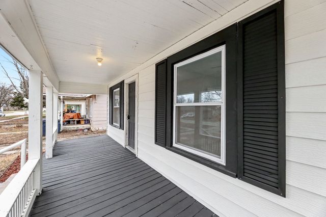 821 N Taylor St, El Dorado, KS 67042