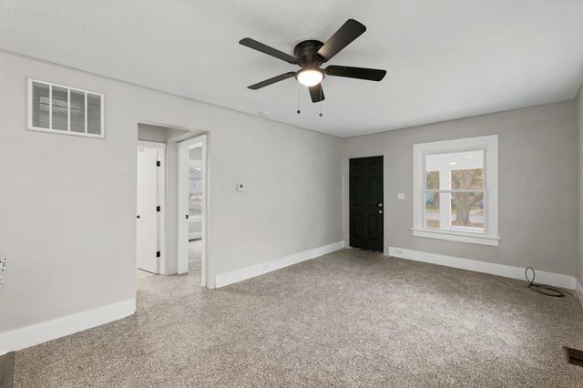 821 N Taylor St, El Dorado, KS 67042