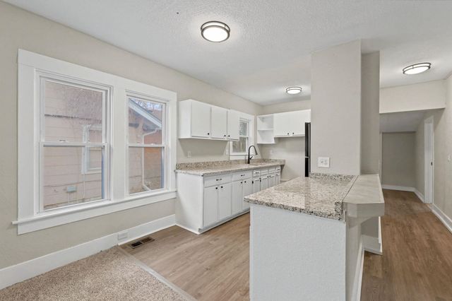 821 N Taylor St, El Dorado, KS 67042