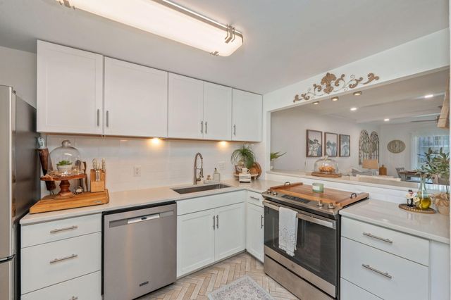 3857 Indian Trail 113, Destin, FL 32541