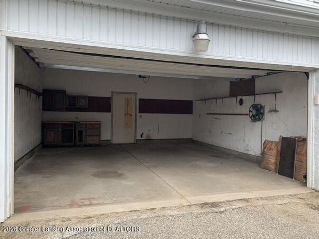 3712-3714 Malibu Drive, Lansing, MI 48911