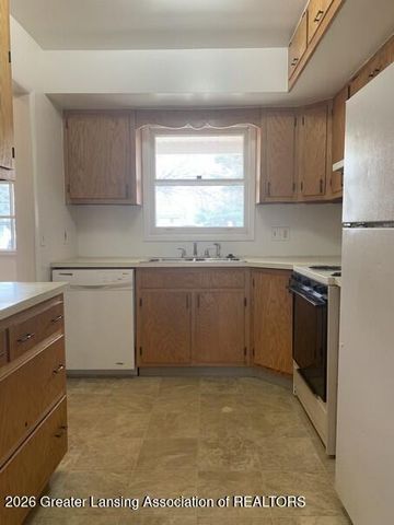 3712-3714 Malibu Drive, Lansing, MI 48911