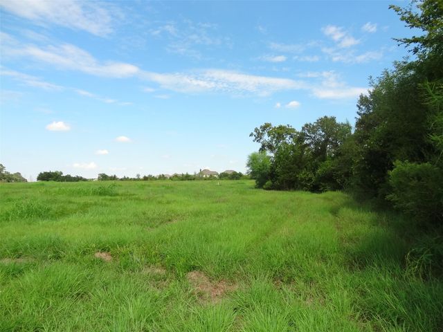 19507 Old Galveston Road, Webster, TX 77598