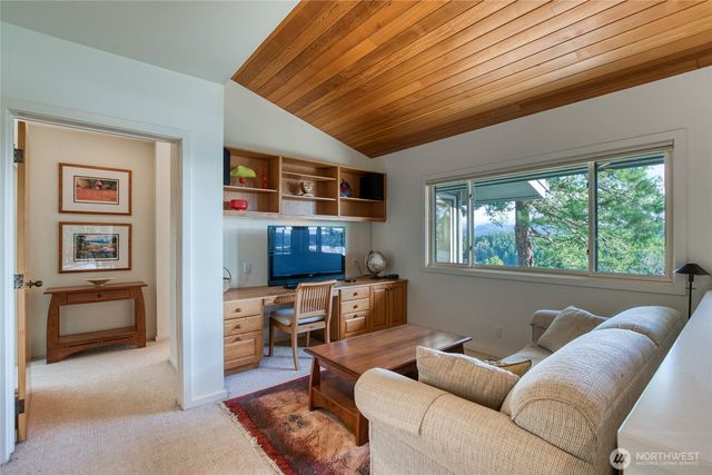 573 Harborview Lane, Orcas Island, WA 98243
