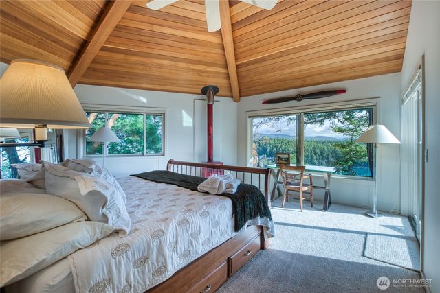 573 Harborview Lane, Orcas Island, WA 98243