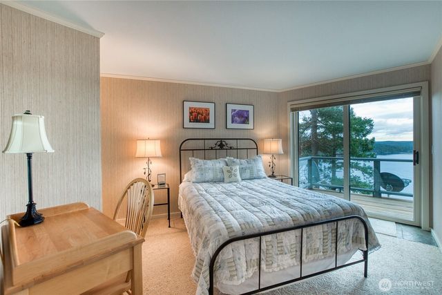 573 Harborview Lane, Orcas Island, WA 98243