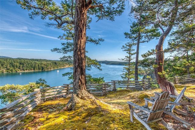 573 Harborview Lane, Orcas Island, WA 98243