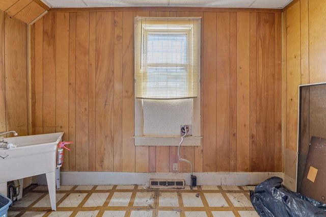 1412 S 32nd STREET, Milwaukee, WI 53215