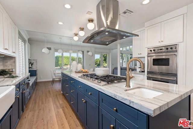 12683 Promontory Road, Los Angeles, CA 90049