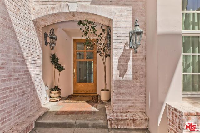 12683 Promontory Road, Los Angeles, CA 90049