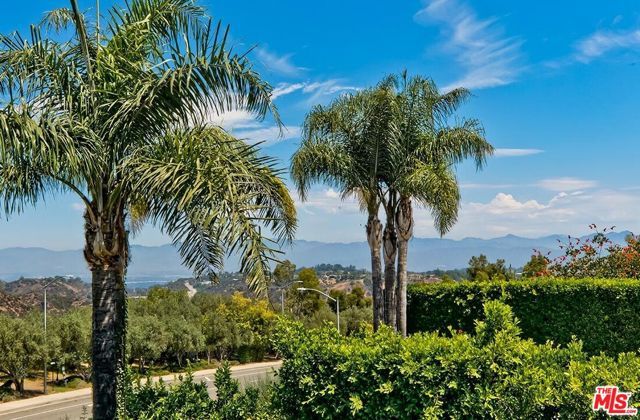 12683 Promontory Road, Los Angeles, CA 90049