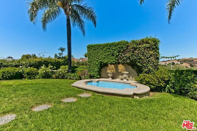12683 Promontory Road, Los Angeles, CA 90049