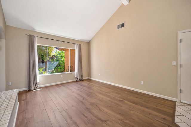 5658 Blackrock Rd, Rocklin, CA 95765