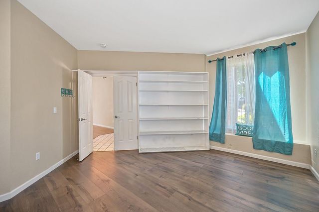 5658 Blackrock Rd, Rocklin, CA 95765