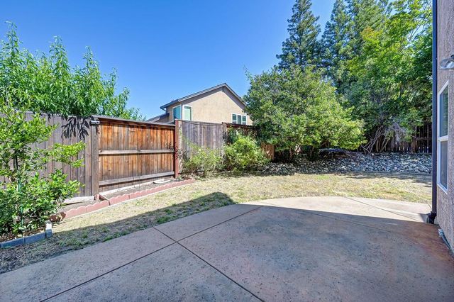 5658 Blackrock Rd, Rocklin, CA 95765