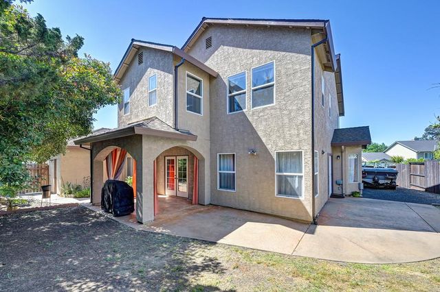 5658 Blackrock Rd, Rocklin, CA 95765