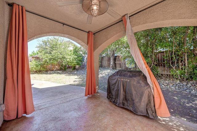 5658 Blackrock Rd, Rocklin, CA 95765